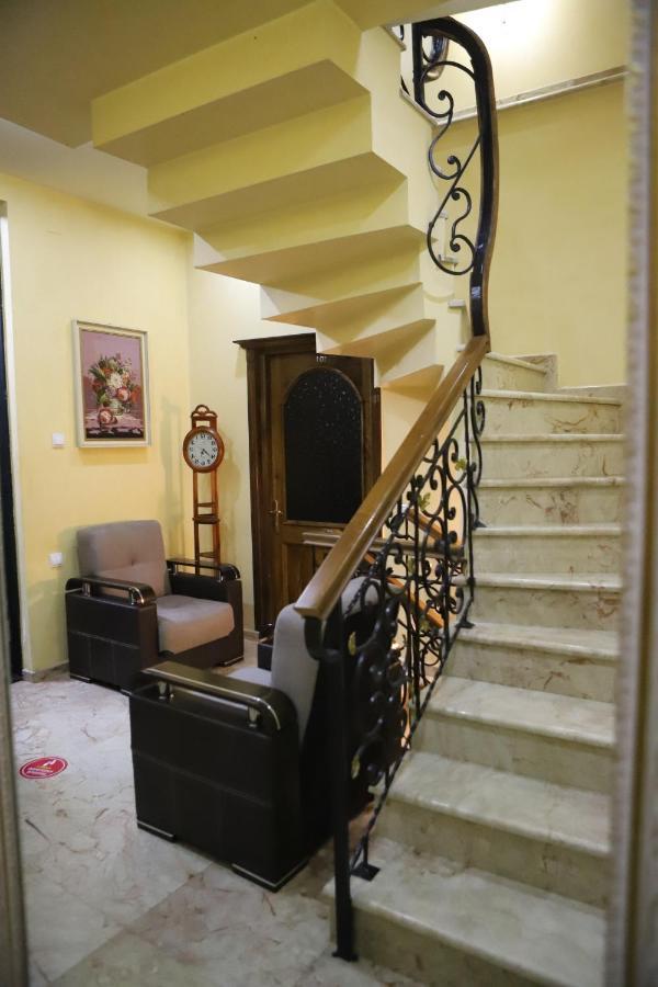 Hotel Black Sea House 巴统 外观 照片