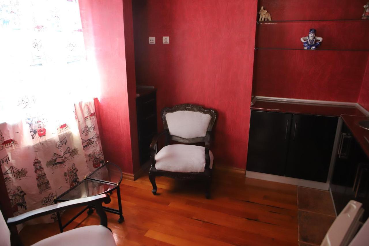 Hotel Black Sea House 巴统 外观 照片