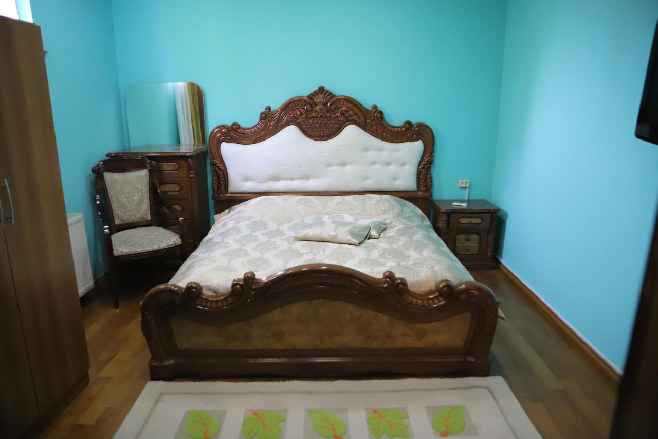 Hotel Black Sea House 巴统 外观 照片