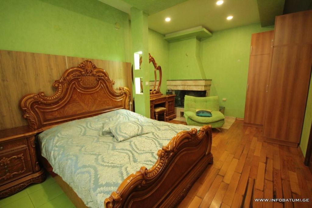 Hotel Black Sea House 巴统 外观 照片