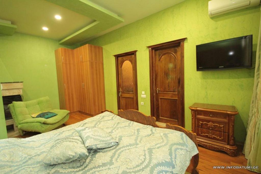Hotel Black Sea House 巴统 外观 照片