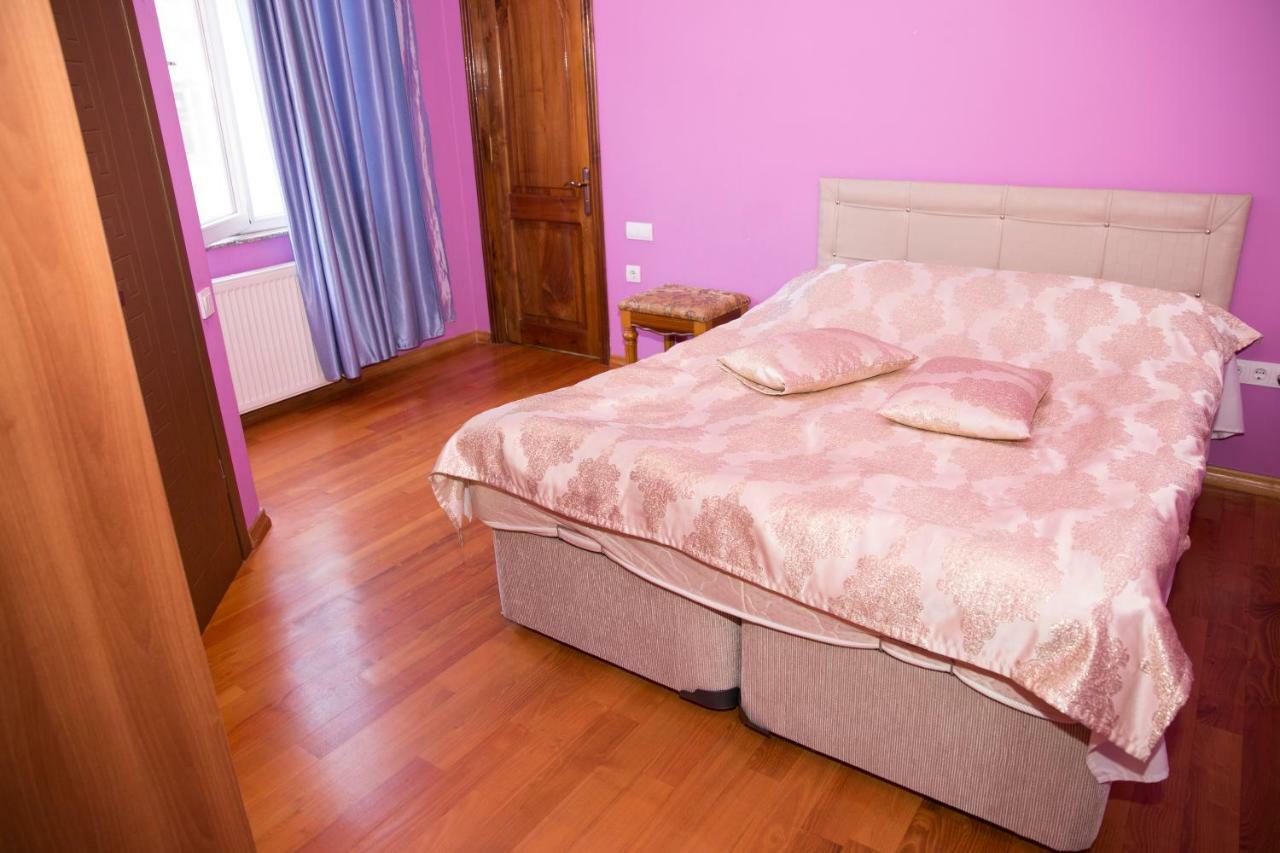 Hotel Black Sea House 巴统 外观 照片